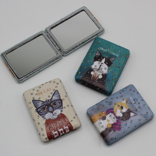 מראה מרובעת מתקפלת חתולים