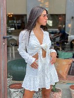 חליפת חצאית ומכופתרת קרושה