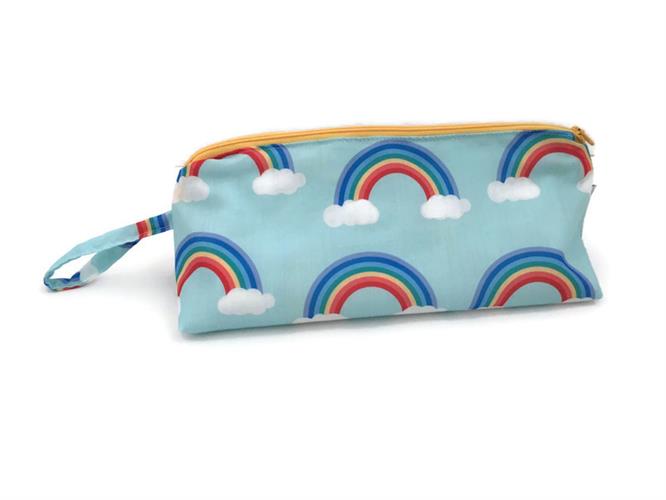 תיק טיטולים קשת בענן