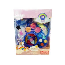 קופסת איפור קטנה נפתחת עם מברשות