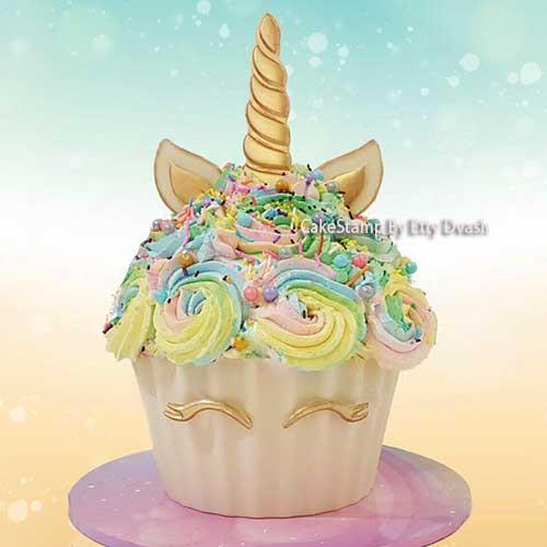 סט לעוגת יוניקורן + סט ריסים ליוניקורן | ליצירה בשוקולד | לקישוט עוגות מיוחדות לילדות