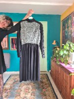 שמלה שחורה עם לורקס כסוף S