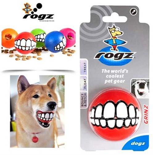 כדור חייכן ומשחק להוצאת חטיף