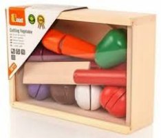 ויגה- ירקות חתוכים עם סכין וקרש חיתוך