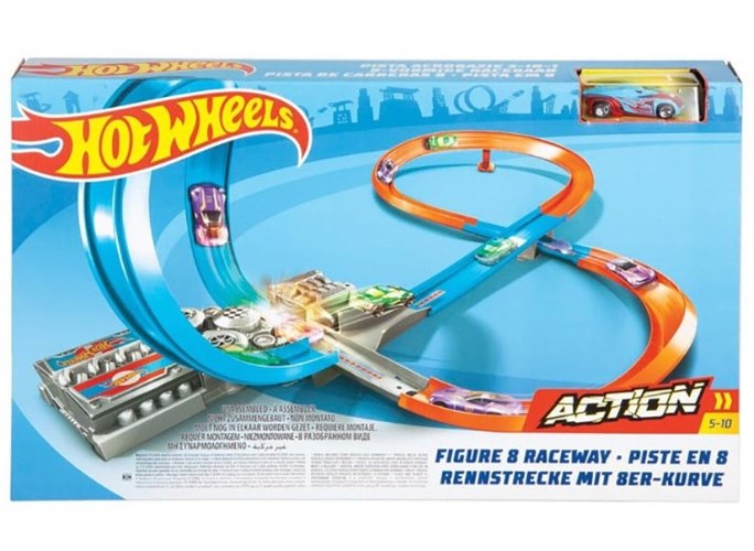 הוט ווילס מסלול מירוצים בצורת 8