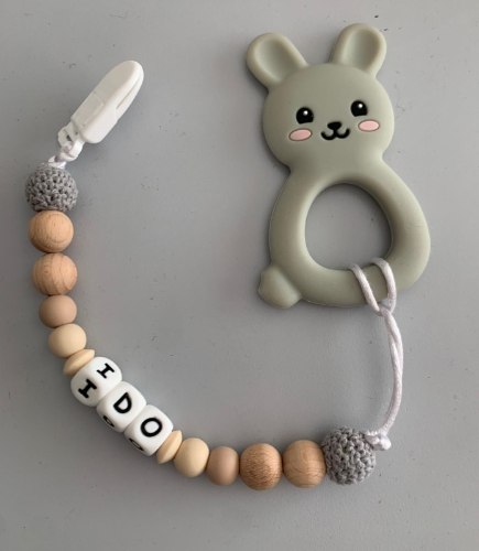 מחזיק מוצץ +נשכן  לבחירה - דגם קרושה