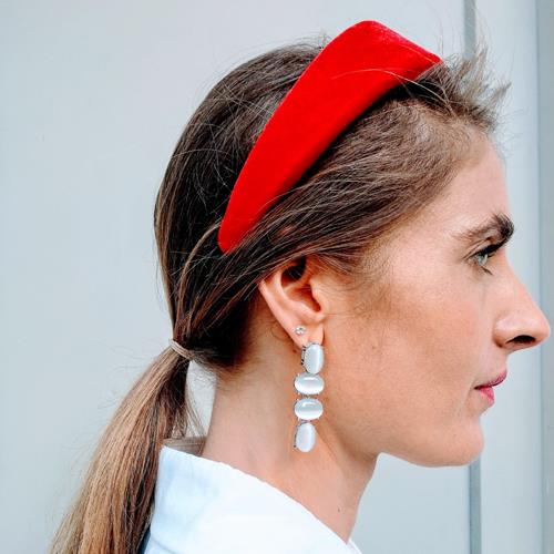 עגילי אבנים תלויים