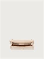 תיק Salvatore Ferragamo Minibag לנשים