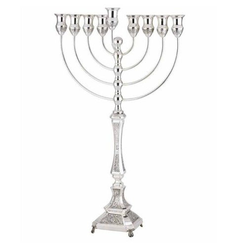 חנוכיית כסף טהור דגם מוצארט מעוטר S6