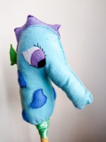 סוסון ים על מקל בצבע תכלת *סוג ב'*