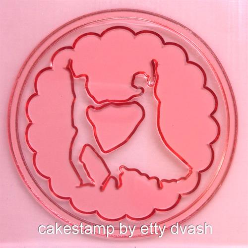 זוג רקדנים תבליט במסגרת