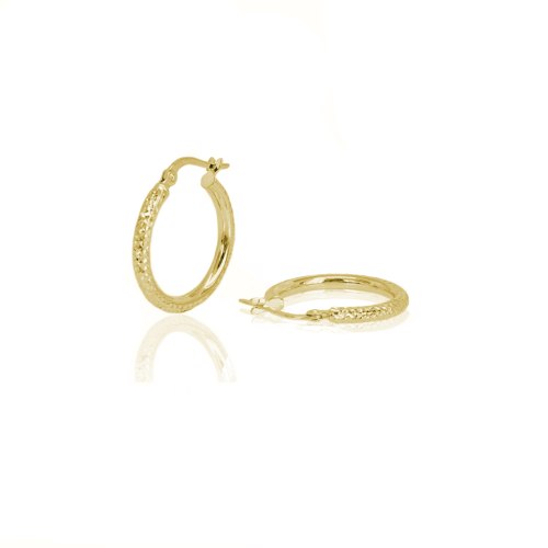 עגילי חישוק זהב בינוניים עם חריטת לייזר 2 סמ