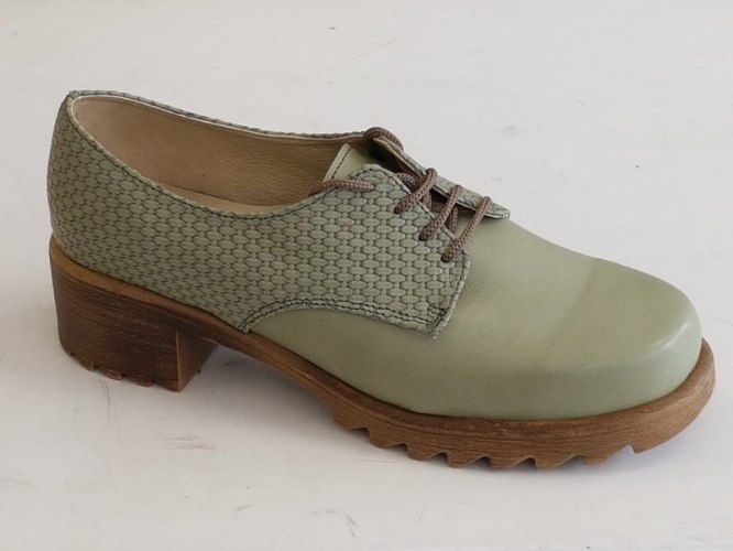 טרקטור שרוך שילוב עור קלוע