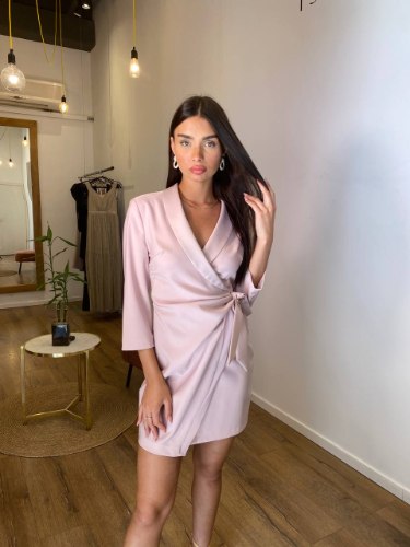 שמלת לילה ורוד