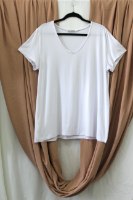 חולצת T SHIRT בילי לבן