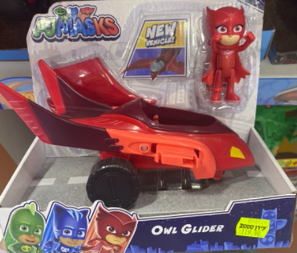 כוח פיג׳י- מכונית ינשופית+ דמות