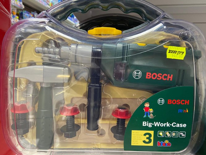 מקדחה חשמלית עושה אורות וצלילים!