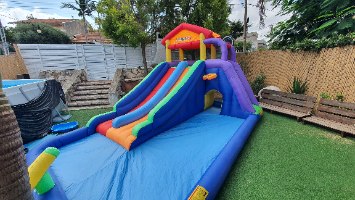 מתקן קפיצה מתנפח רטוב עם מים בית המגלשות - W5034 מבית Jumpy Jump העולמית -קפיץ קפוץ