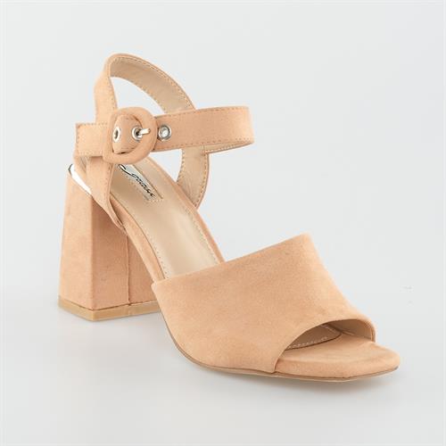 סנדל עקב בוקרשט