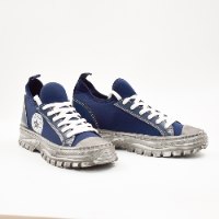 נעלי סניקרס לנשים-אגם