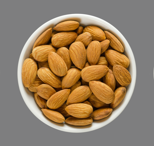 שקדים שלמים במשקל – 1 קילו