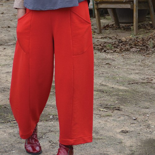 מכנסיים מדגם טרי מבד פרנץ׳ טרי עבה בצבע אדום