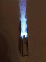 פינצטה עם תאורת לד