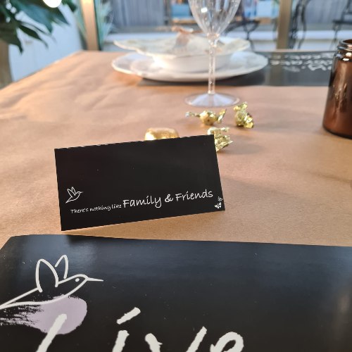 ערכה לעיצוב שולחן החג שחור