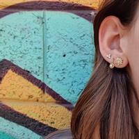 עגילי יהלומים בסגנון כוכב צמודים בזהב 14 קאראט