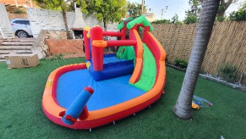 מתקן קפיצה מתנפח רטוב עם מים פינגווין רטוב - W3730 מבית Jumpy Jump העולמית -קפיץ קפוץ