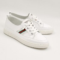 נעלי סניקרס לנשים - וויסקונסן