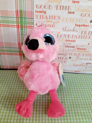 בובת עיניים גדולות של פלמינגו מבית אורורה ושמו פינקי