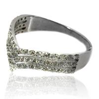 טבעת זהב 14 קרט מעוצבת שלוש שורות משובצת יהלומים 0.60 קראט