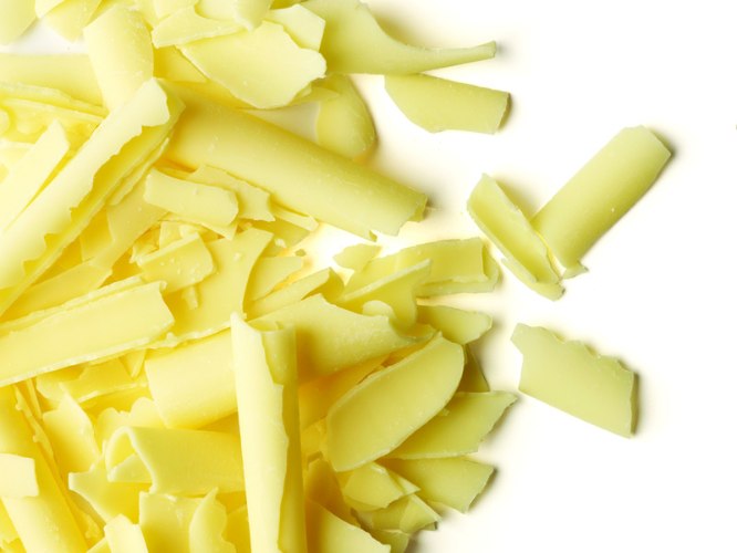 קישוט שוקולד לבן מגורד 2.5 ק"ג DOBLA