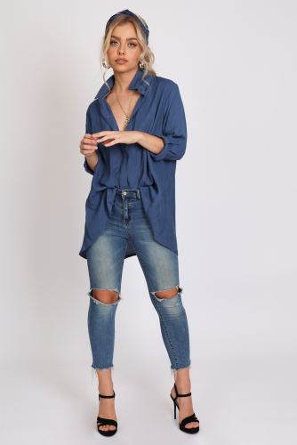 חולצת קרולין כחול/לבן