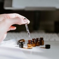 סדנה זוגית חווייתית להכנת בושם יוקרתי