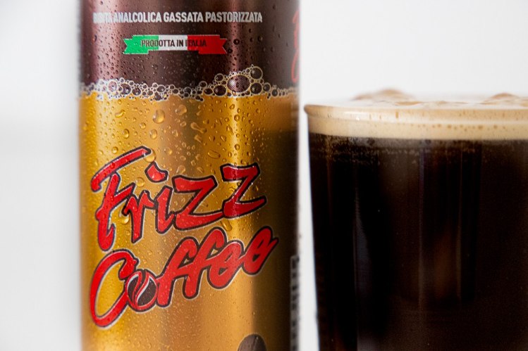 שישיית פחיות קפה קר | 100% ערביקה | Frizz Coffee