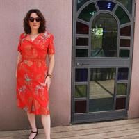 שמלת משי אדומה פלאית מידה L