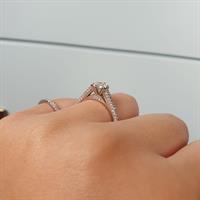 טבעת יהלומים טבעת אירוסין זהב לבן 0.90 קראט