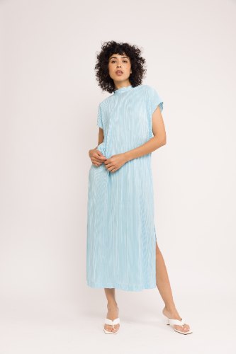 שמלת NAM - פליסה תכלת