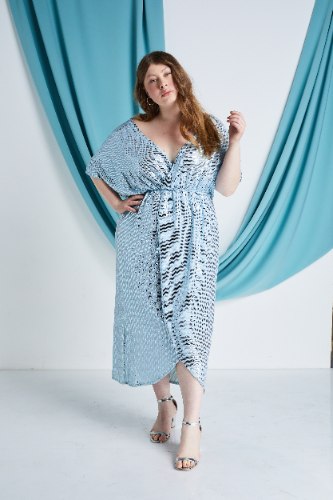 שמלת מיה תכלת