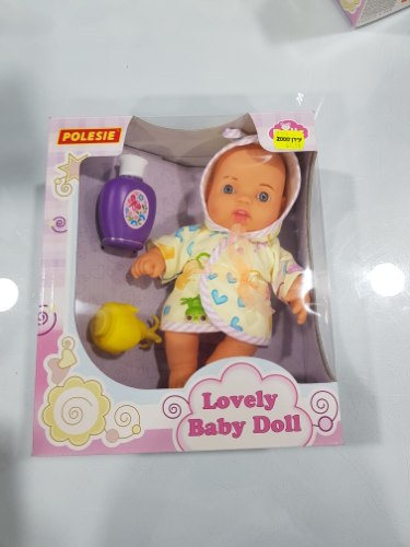 בובה עם אביזרי מקלחת