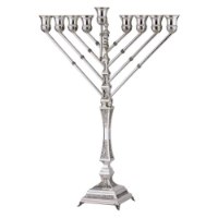 חנוכיית כסף חב״ד ליבני מעוטר M