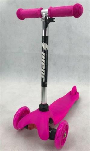 קורקינט 3 גלגלים ורוד