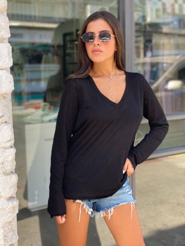 V גזור שרוול ארוך