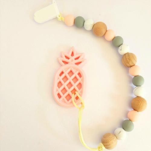 מחזיק מוצץ + נשכן  לבחירה -דגם נורדי גירל