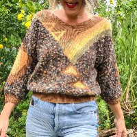 סוודר בגאומטריה מושלמת מידה M/L