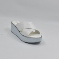 כפכפי פלטפורמה לנשים - לרנקה