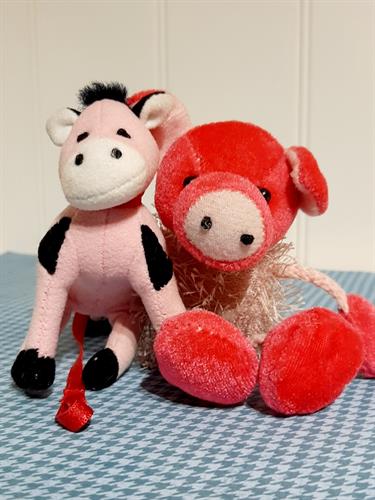 חיות חווה רכות חזיר ופרה