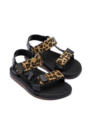 MELISSA PAPETE + RIDER